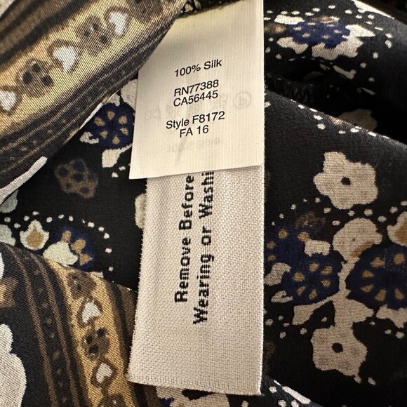 Madewell Silk Gardenhouse Off-the-Shoulder Top in Abstract Floral - Picture 6 of 6